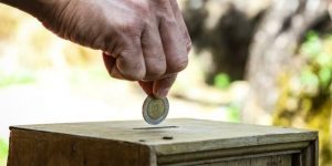 Cara Bersedekah yang Salah dan Keliru Takrimul Quran